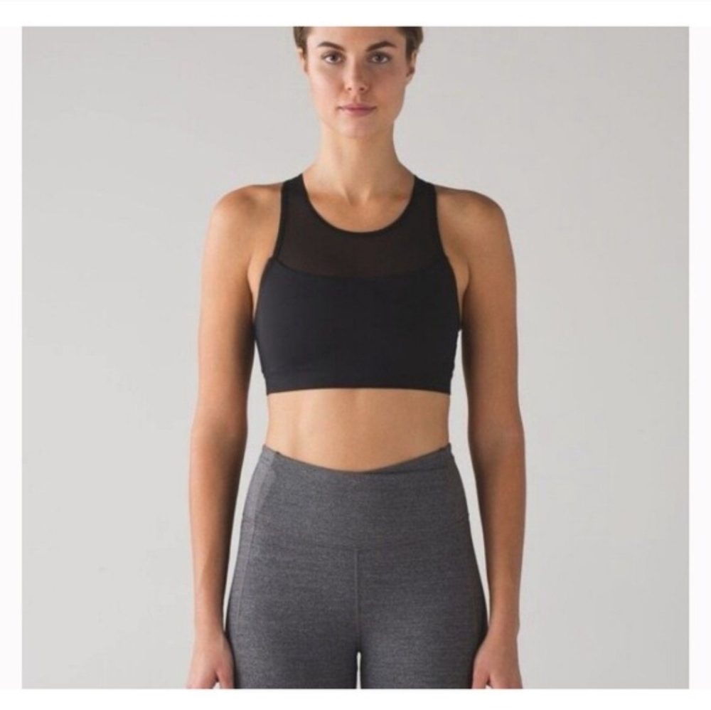 Lululemon Black Gear Up Bra, Size 6